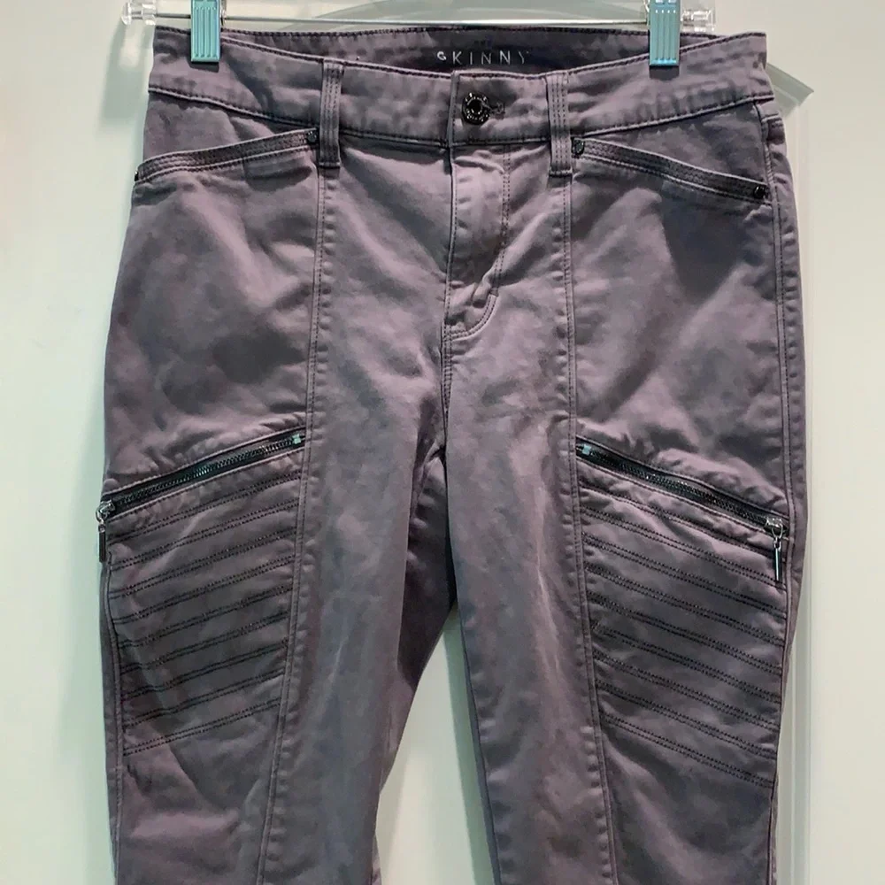 WHITE HOUSE BLACK MARKET SIZE 3/4 SKINNY PANTS